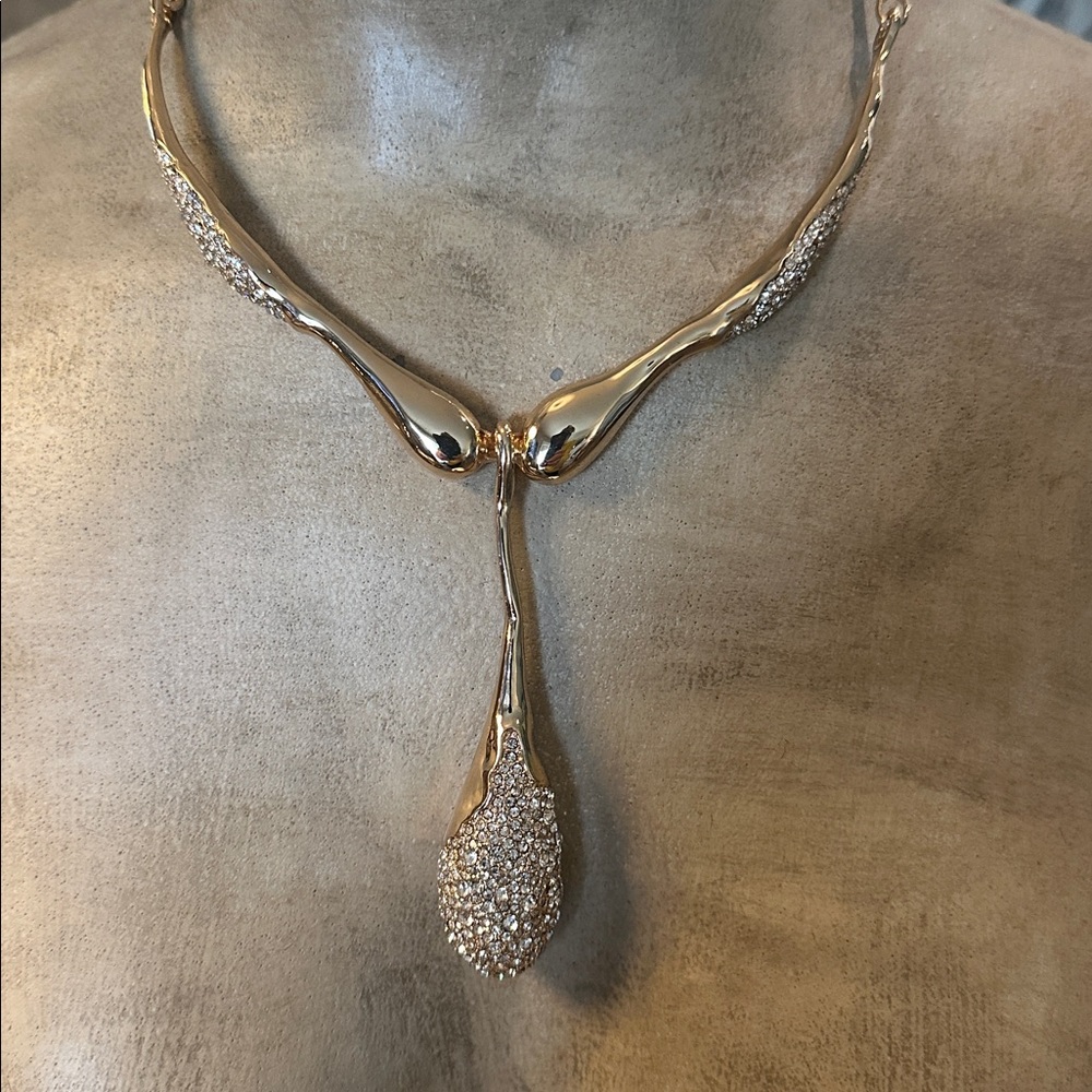Song of Style Gold Teardrop with glass stones Necklace